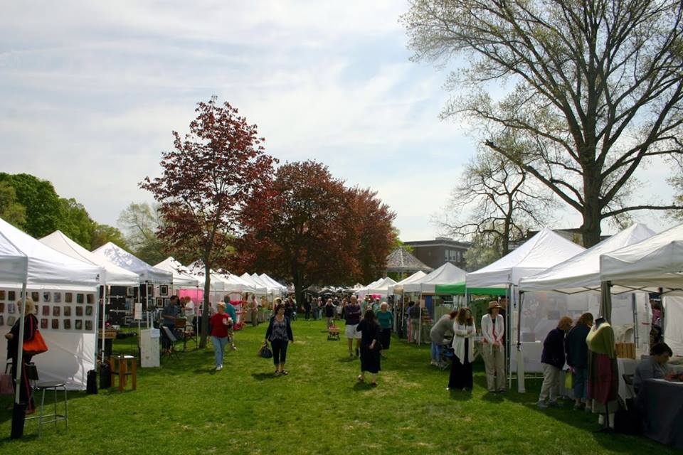 craft in the park walkway